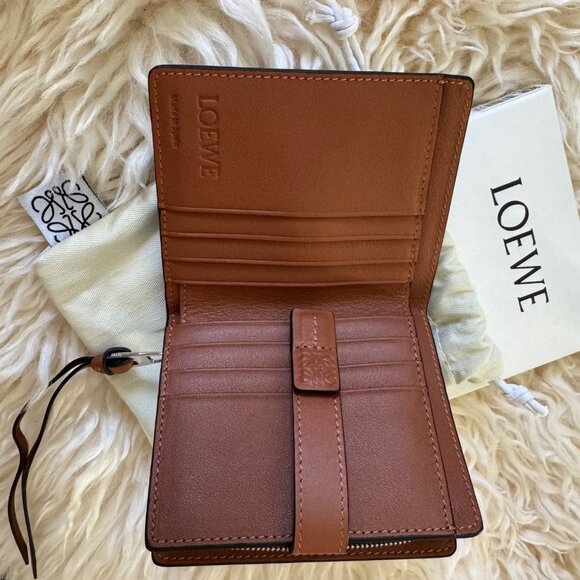 Loewe Compact Zip Wallet in Soft Grained Calfskin, Brand New in Box - Picture 5 of 13
